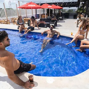 Nomads Party 4* Cancun