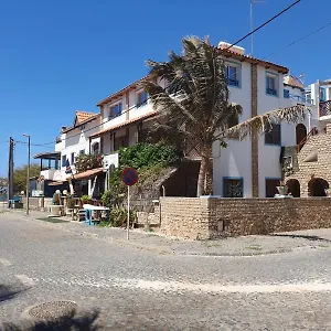 https://santa-kite-pensao-alcinda-bettencourt.cape-verdehotels.com